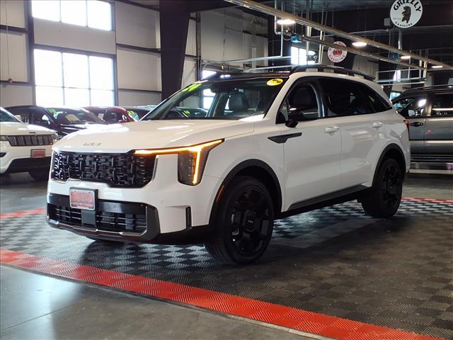 Photo of 2024 Glacial White Pearl Kia Sorento