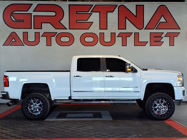 Photo of 2016 Summit White GMC Sierra 2500