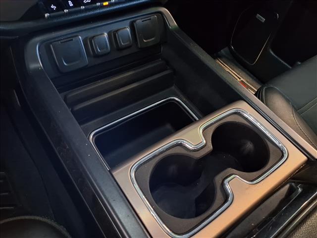 Photo of 2016 Summit White GMC Sierra 2500