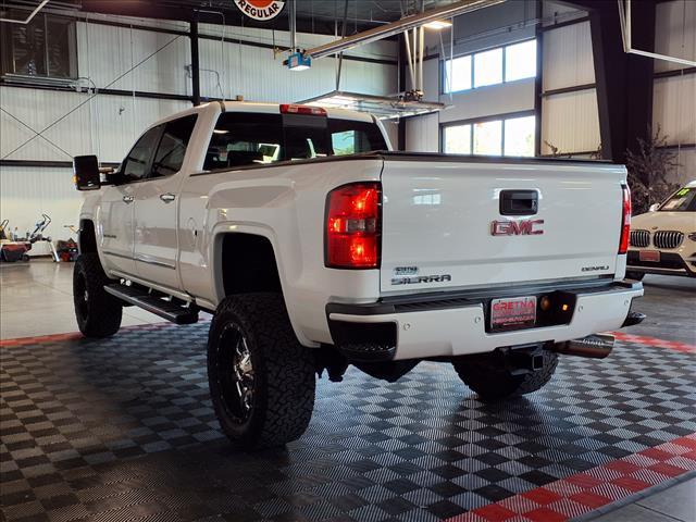 Photo of 2016 Summit White GMC Sierra 2500