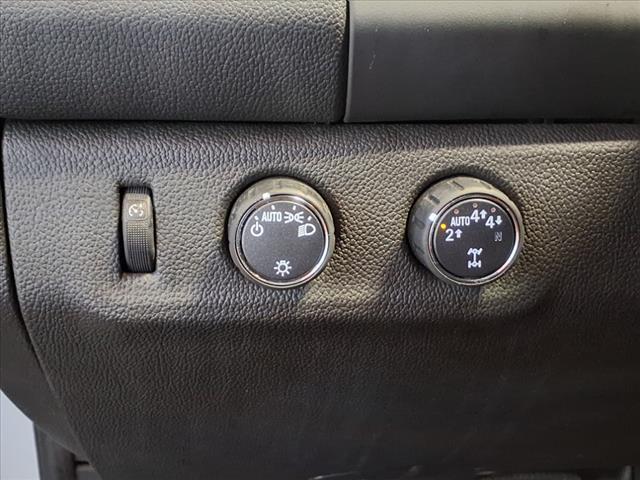 Photo of 2021 Summit White Chevrolet Colorado