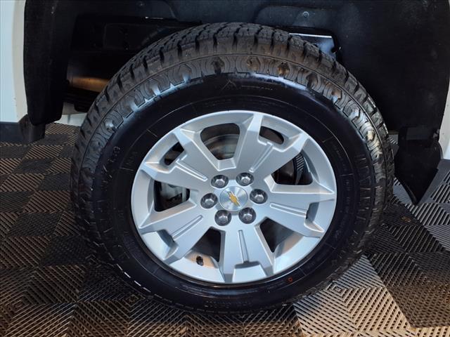 Photo of 2021 Summit White Chevrolet Colorado