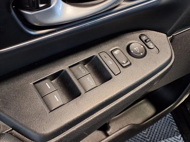 Photo of 2022 Crystal Black Pearl Honda CR-V