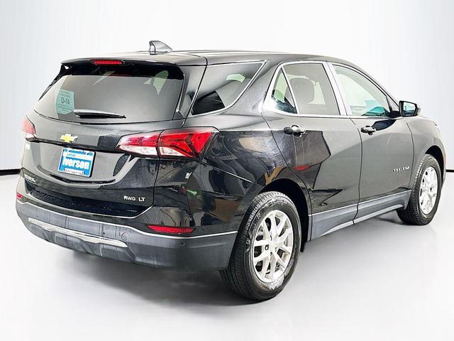 Photo of 2024 Mosaic Black Metallic Chevrolet Equinox