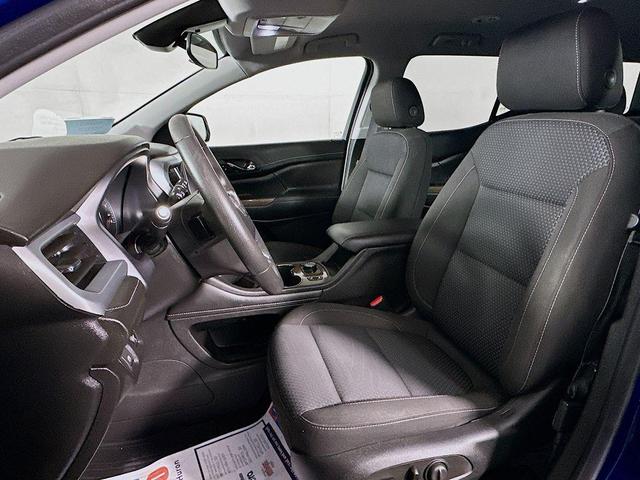 Photo of 2023 Ultra Blue Metallic GMC Acadia
