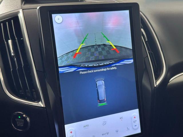 Photo of 2024 Gray Metallic Ford Edge