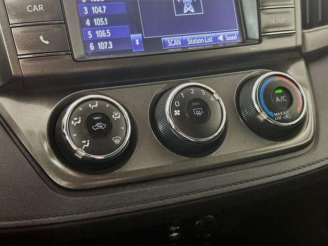 Photo of 2015 Gray Toyota RAV4