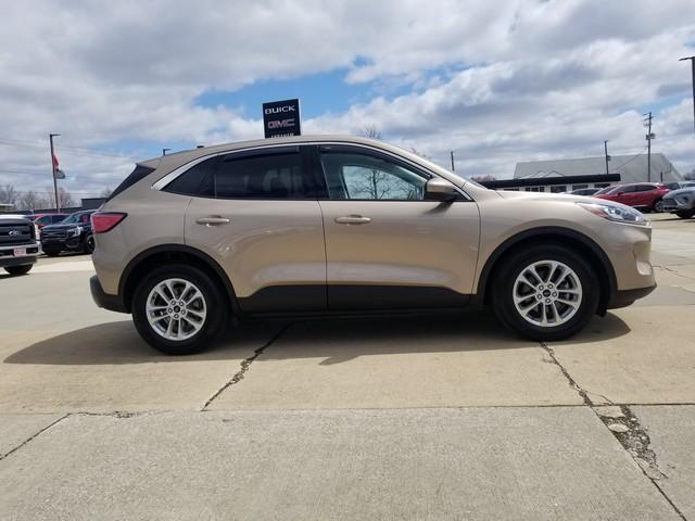 Photo of 2021 Desert Gold Metallic Ford Escape