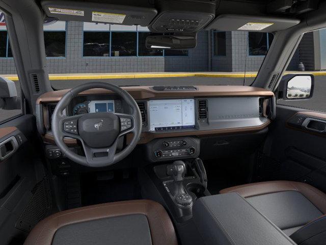 Photo of 2024 Oxford White Ford Bronco