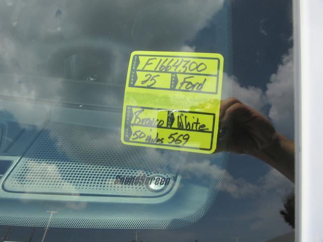 Photo of 2025 White Ford Bronco