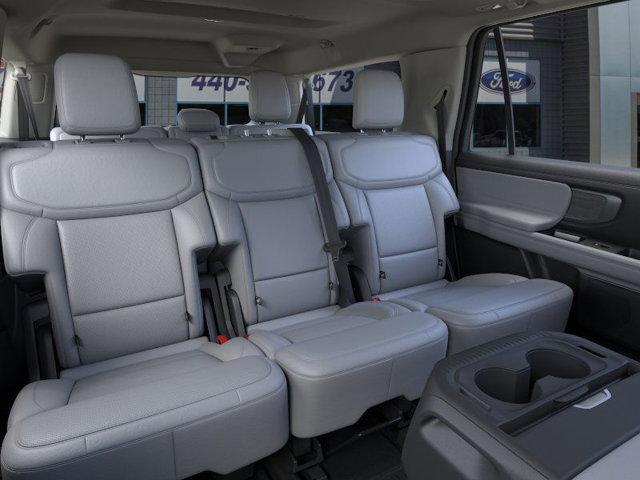 Photo of 2025 Blue Ford Expedition Max