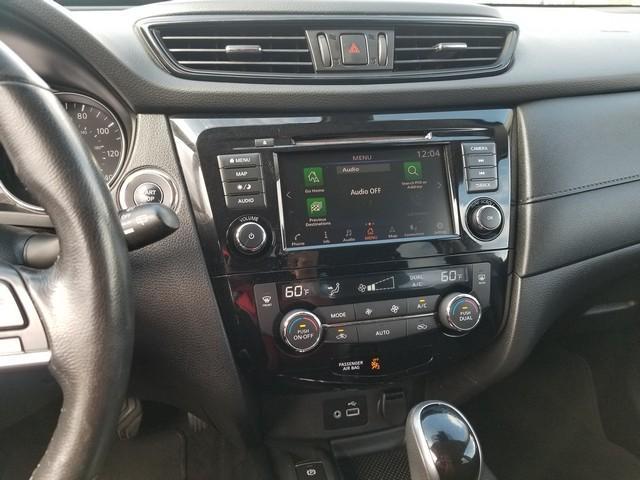 Photo of 2019 Magnetic Black Nissan Rogue