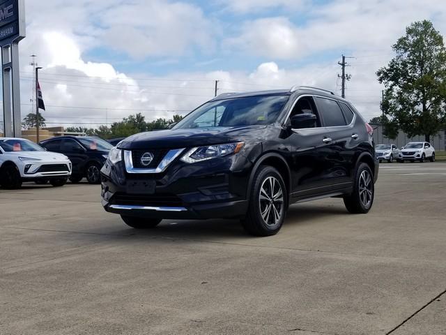 Photo of 2019 Magnetic Black Nissan Rogue