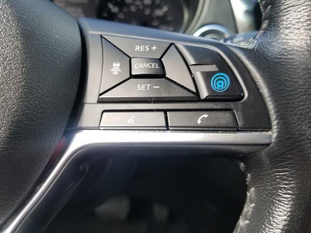 Photo of 2019 Magnetic Black Nissan Rogue
