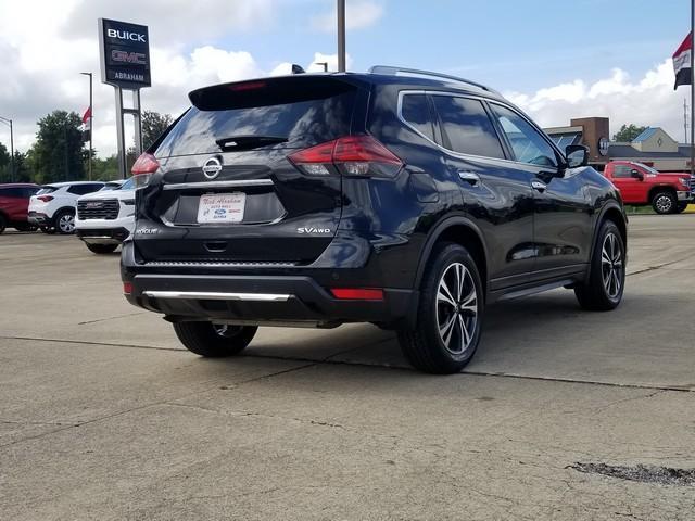 Photo of 2019 Magnetic Black Nissan Rogue