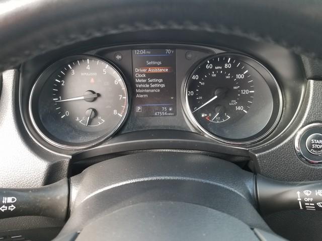 Photo of 2019 Magnetic Black Nissan Rogue
