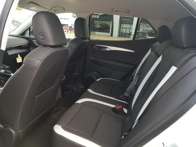 Photo of 2025 Summit White Buick Envision