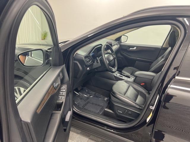 Photo of 2020 Black Ford Escape