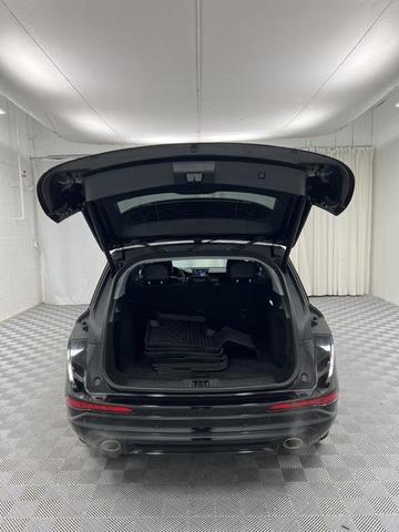 Photo of 2022 Black Lincoln Corsair