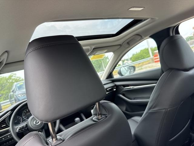 Photo of 2025 Gray Mazda Mazda3