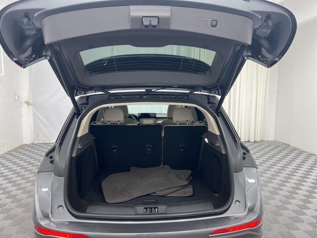 Photo of 2023 Gray Lincoln Corsair