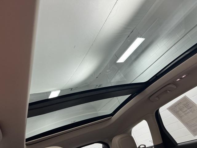 Photo of 2023 Gray Lincoln Corsair