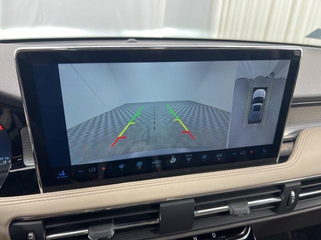 Photo of 2023 Gray Lincoln Corsair