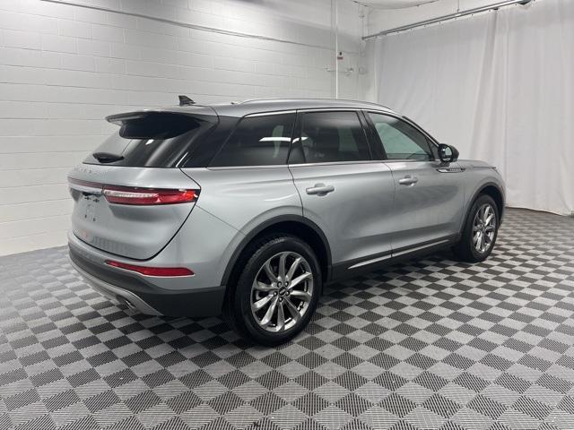 Photo of 2022 Silver Lincoln Corsair