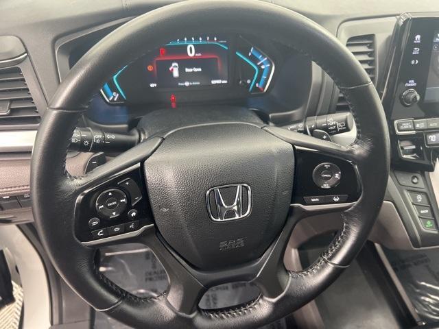 Photo of 2020 White Honda Odyssey