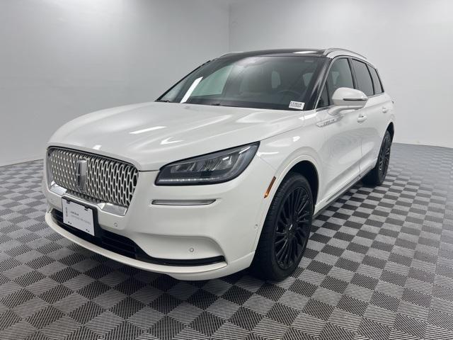 Photo of 2022 White Lincoln Corsair