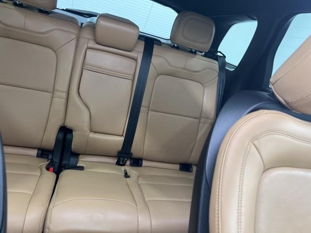 Photo of 2022 White Lincoln Corsair