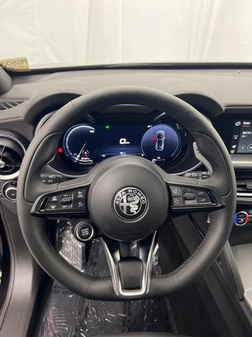 Photo of 2025 Black Alfa Romeo Stelvio