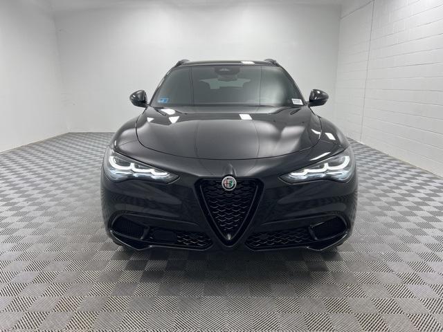 Photo of 2025 Black Alfa Romeo Stelvio