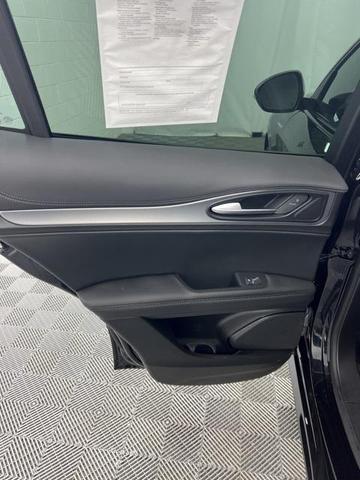 Photo of 2025 Black Alfa Romeo Stelvio