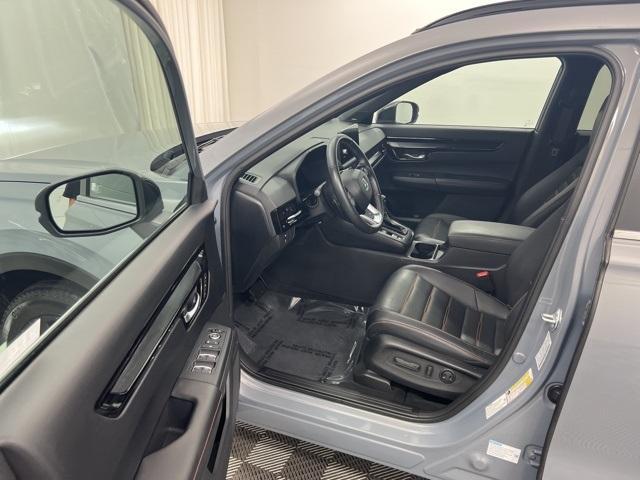 Photo of 2023 Gray Honda CR-V Hybrid