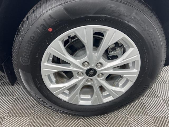 Photo of 2024 Silver Ford Escape