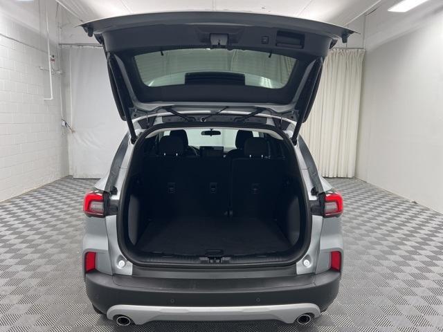 Photo of 2024 Silver Ford Escape