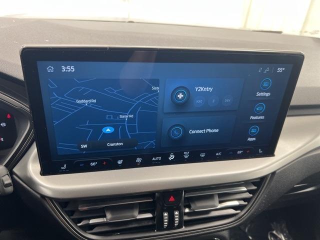 Photo of 2024 Silver Ford Escape