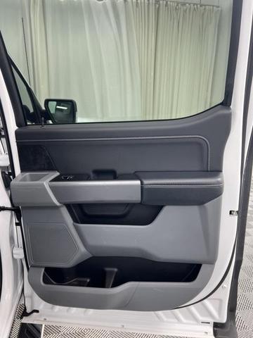 Photo of 2022 White Ford F-150