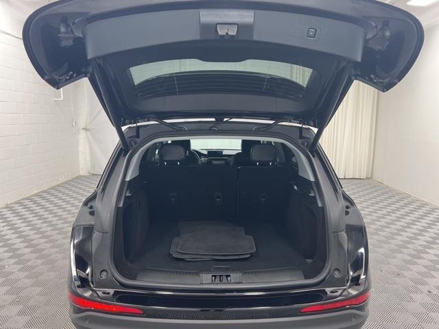 Photo of 2022 Black Lincoln Corsair