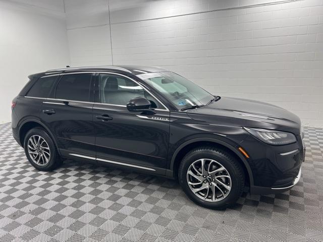 Photo of 2022 Black Lincoln Corsair