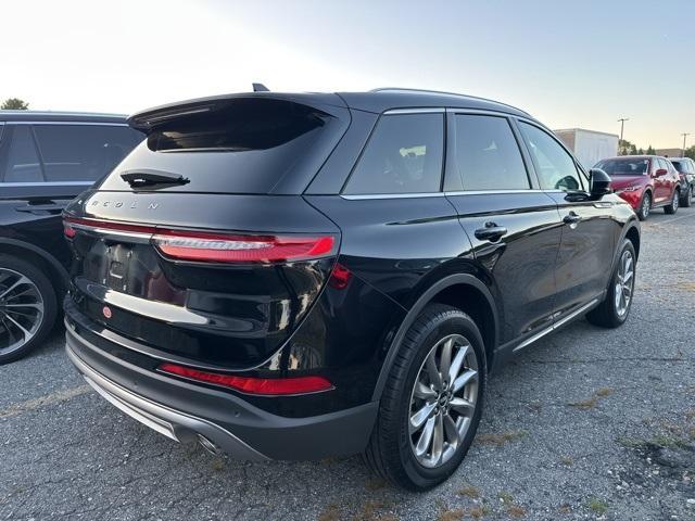 Photo of 2022 Black Lincoln Corsair