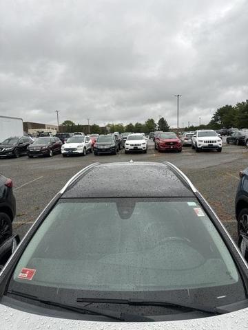 Photo of 2017 Blade Silver INFINITI QX30