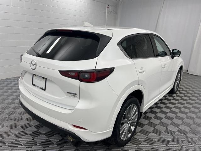 Photo of 2022 Snowflake White Pearl Mazda CX-5