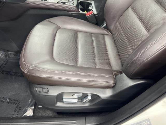 Photo of 2022 Snowflake White Pearl Mazda CX-5