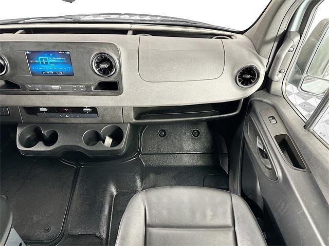 Photo of 2022 Gray Mercedes-Benz Sprinter 2500