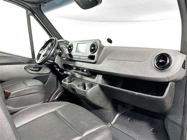 Photo of 2022 Gray Mercedes-Benz Sprinter 2500