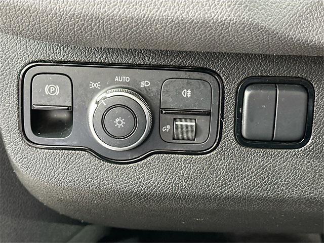 Photo of 2022 Gray Mercedes-Benz Sprinter 2500