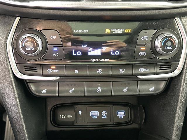 Photo of 2020 Quartz White Hyundai SANTA FE