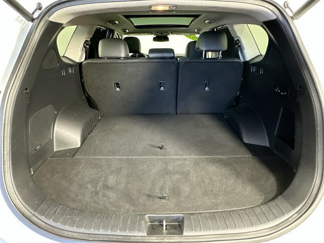 Photo of 2020 Quartz White Hyundai SANTA FE